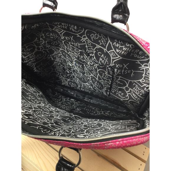 Betsey Johnson Laptop Bag Pink Metallic Snake Print - Picture 5 of 5